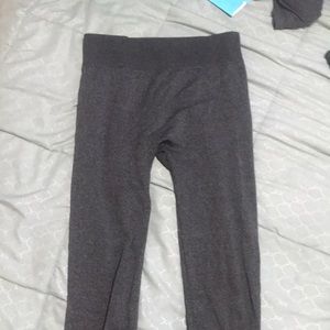 Thermal leggings. Size s/m the brand is ShoSho